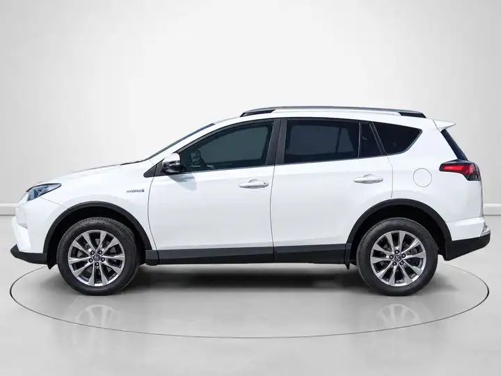 Toyota RAV4 2016, foto 6