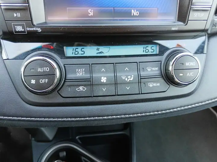 Toyota RAV4 2016, foto 23