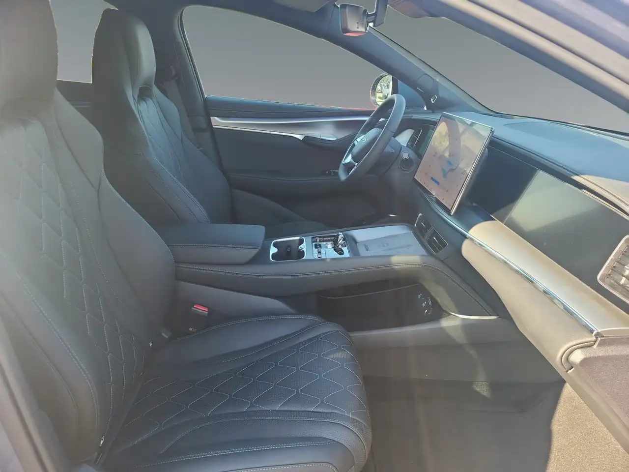 BYD Sealion 7 2026 — фото 12