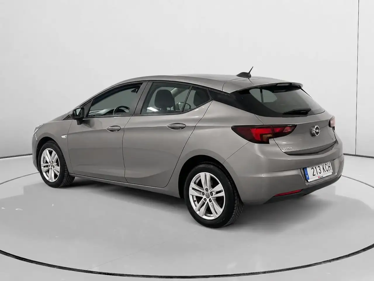 2017 Opel Astra 1.6CDTi S/S Selective 110, photograph 5