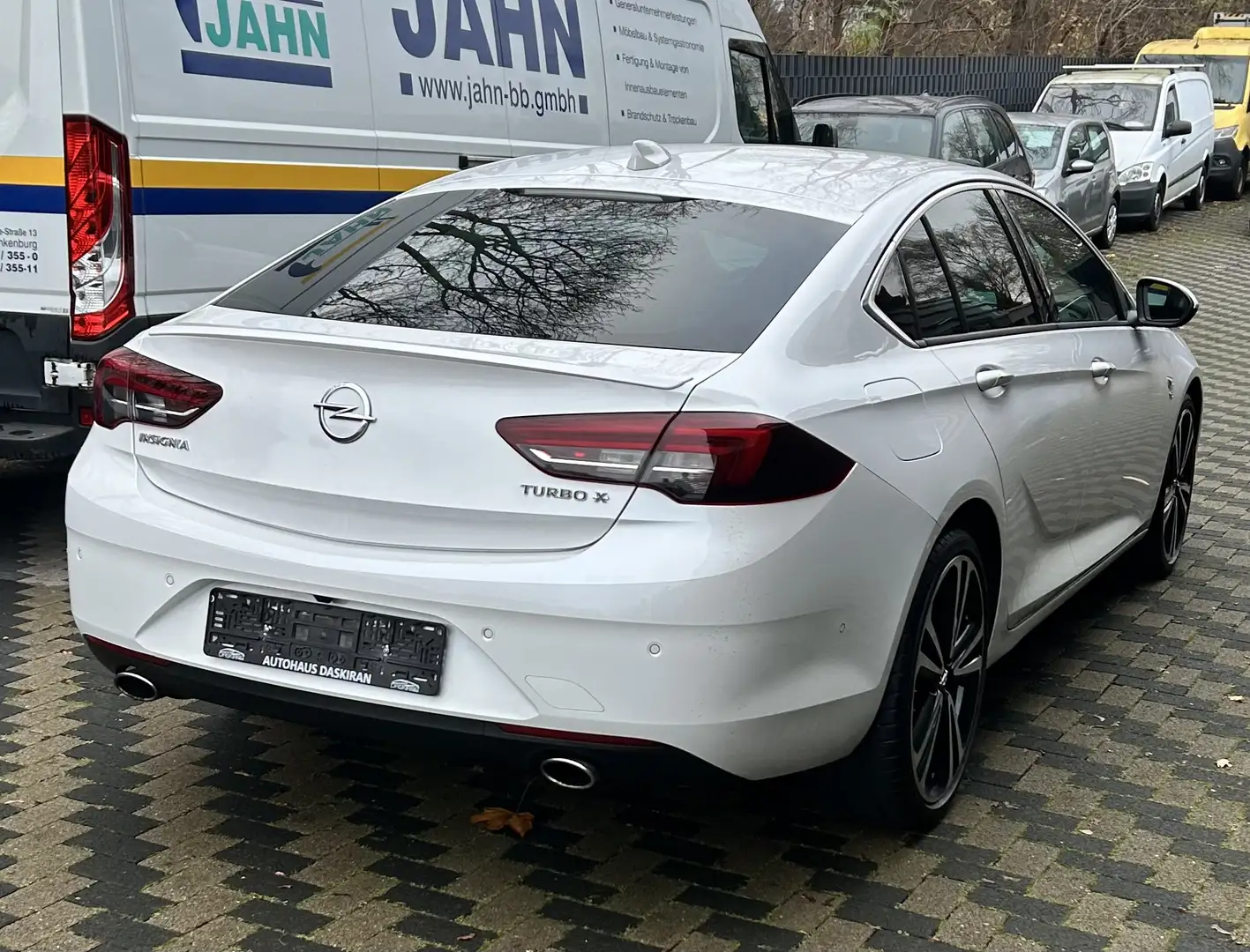 Opel Insignia Dynamic 4x4 Weiß - 2