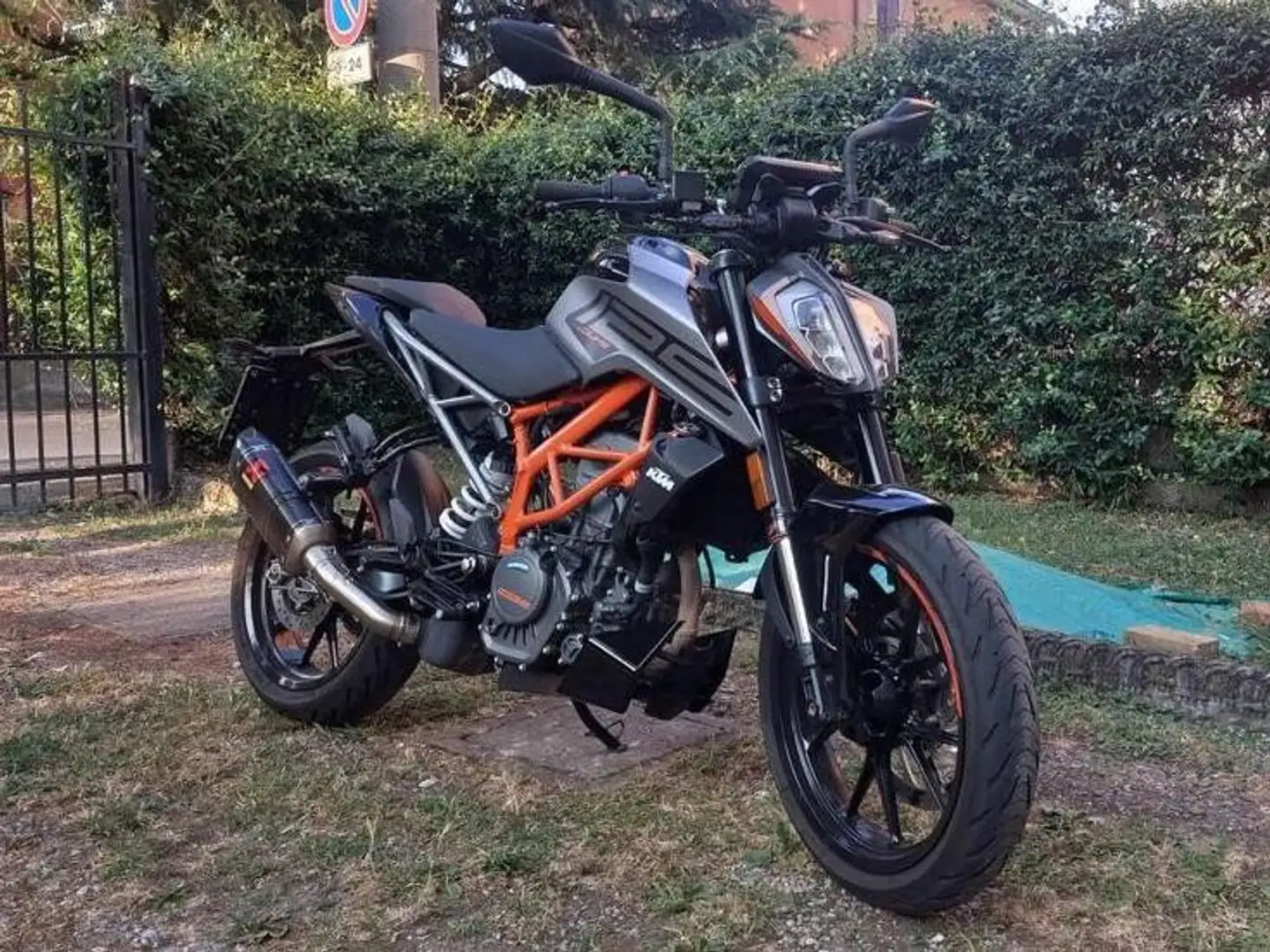 KTM 125 Duke Grigio - 2