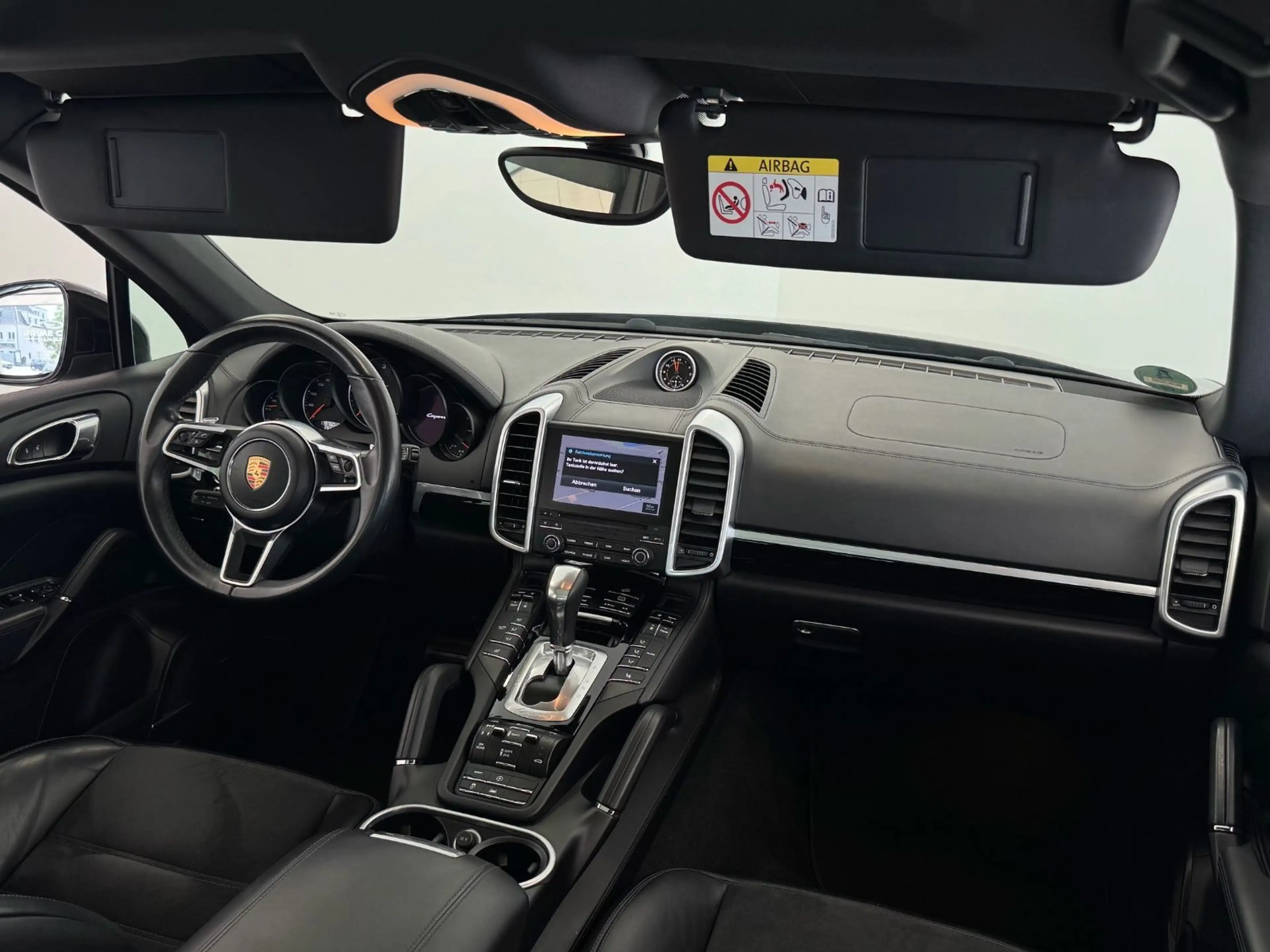 Porsche Cayenne Diesel Platinum Edition|360°|PANO|BOSE| — photo 2