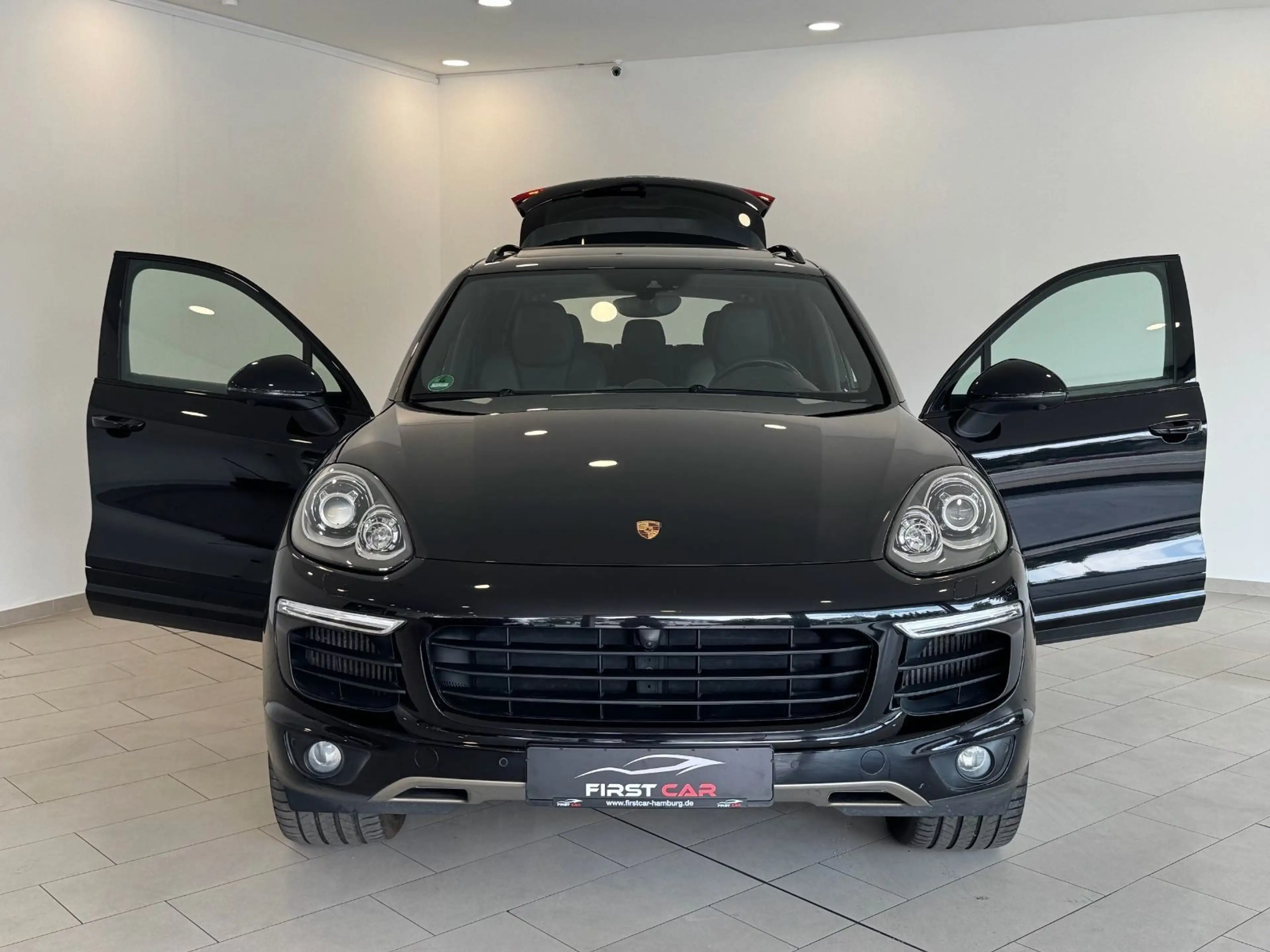 Porsche Cayenne Diesel Platinum Edition|360°|PANO|BOSE| — photo 14