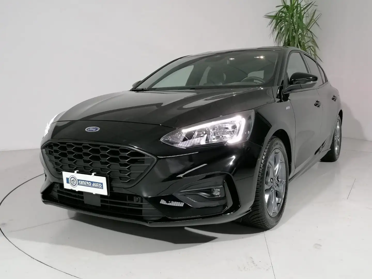Ford Focus 1.0 EcoBoost 125 CV 5p. ST Line Zwart - 2