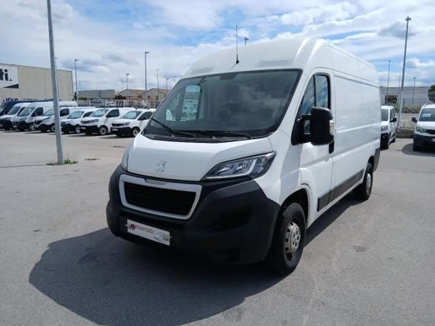 Peugeot Boxer BLUEHDi 130CV "L2-H2" Blanco - 2