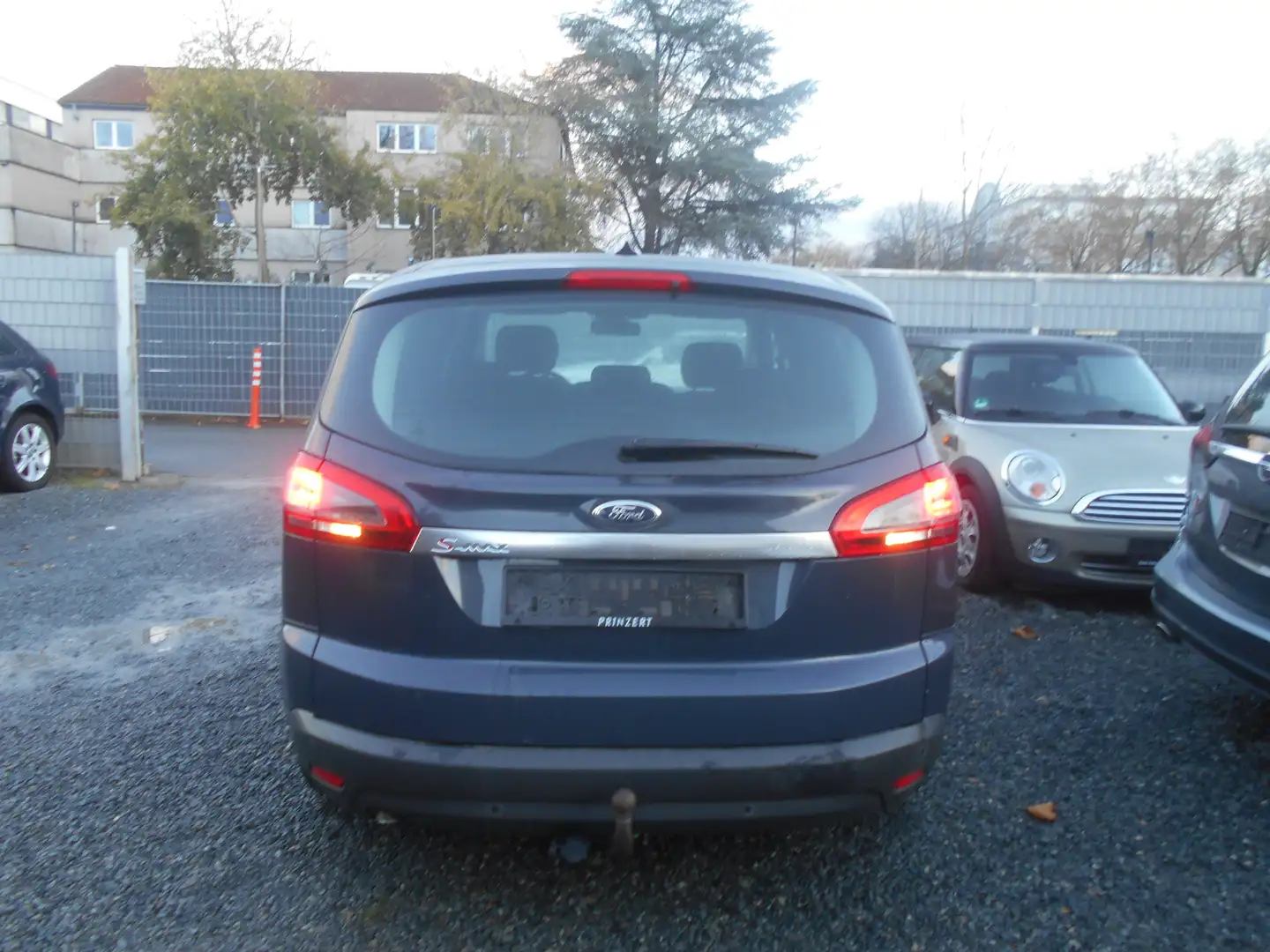 Ford S-Max Titanium  KLIMA/EURO 5 /NAVI Grau - 2