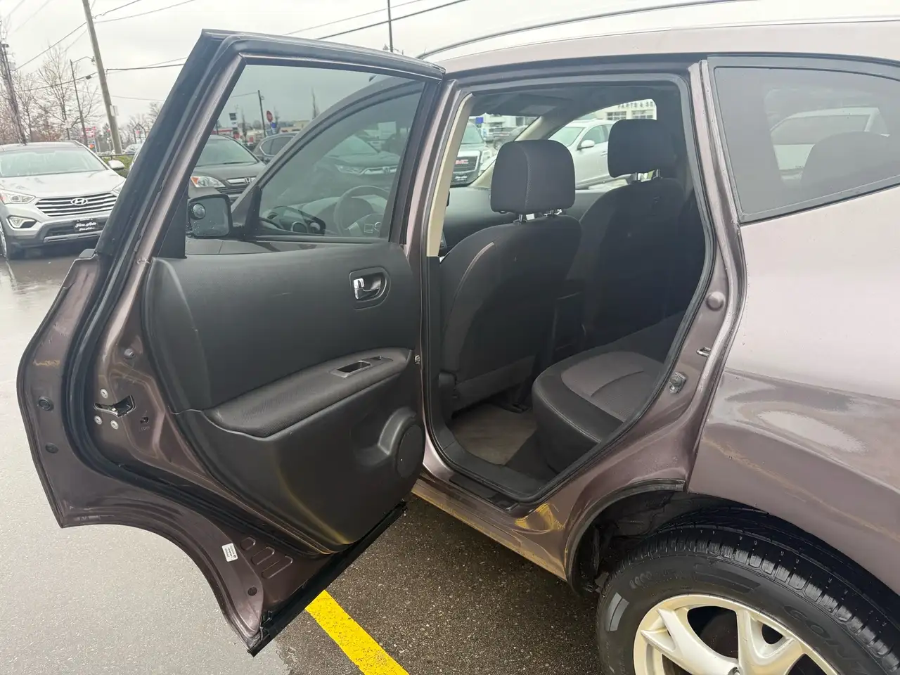 Nissan Rogue снимка Nissan Rogue