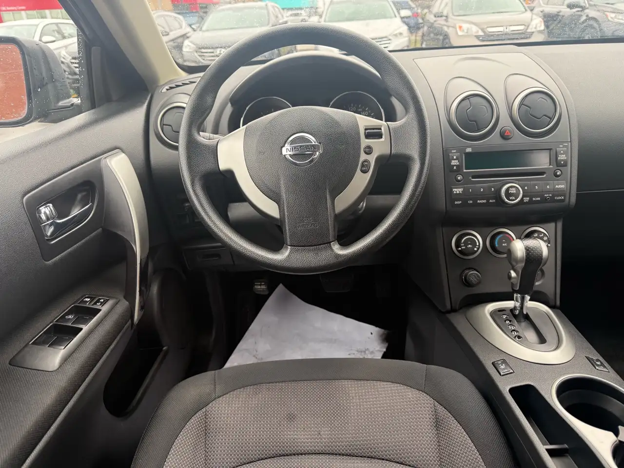 Nissan Rogue снимка Nissan Rogue