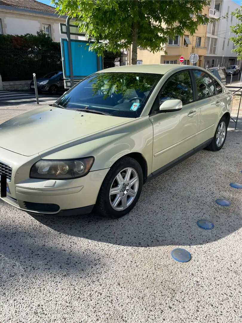 Volvo S40 2.0D - 136 Momentum Zöld - 2