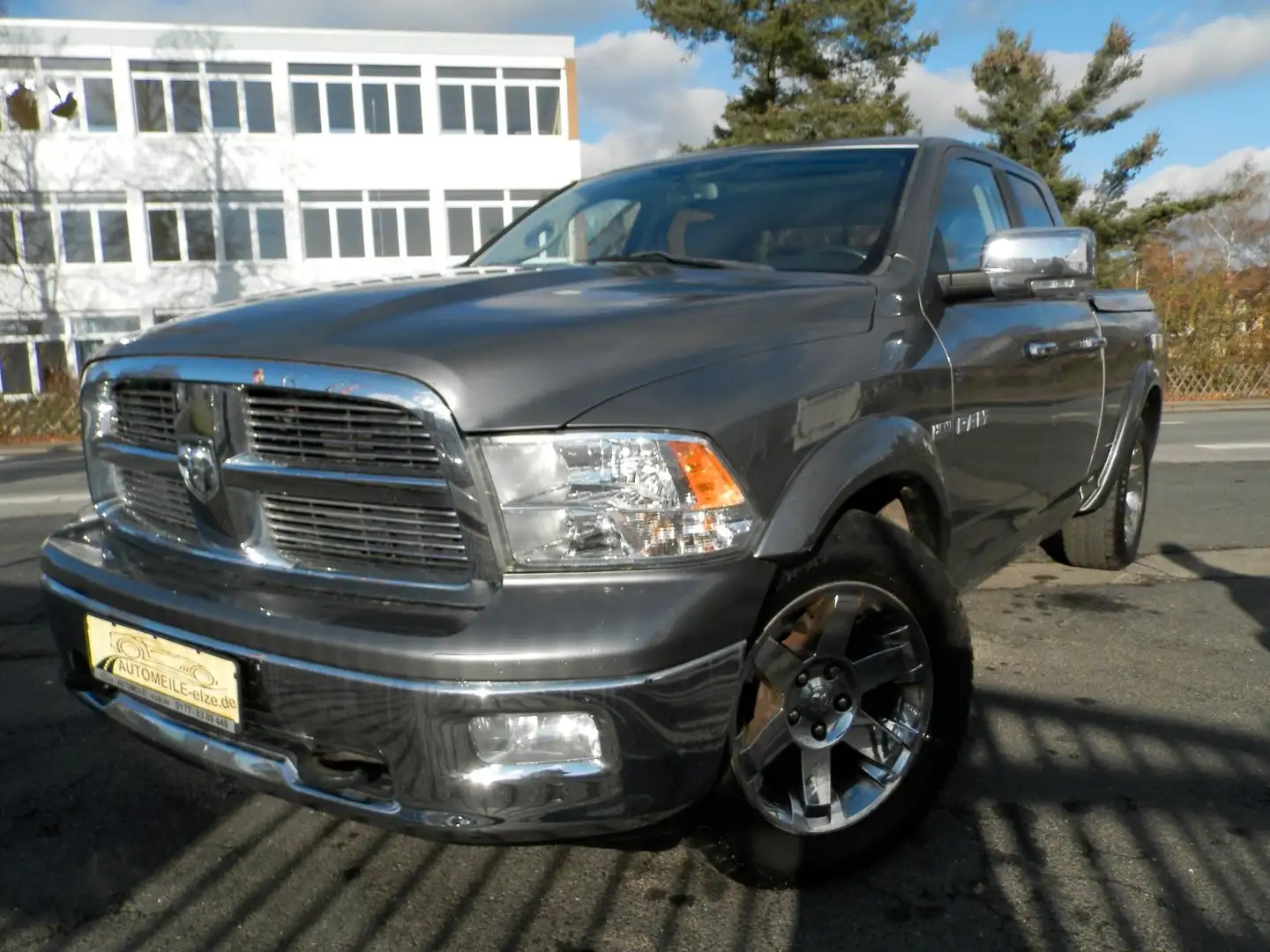 Dodge RAM "LPG"4x4"AHK"Automatik"HEMI 5,7L Srebrny - 1