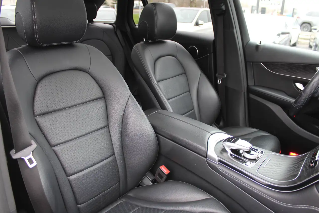 Mercedes-Benz GLC снимка Mercedes-Benz GLC