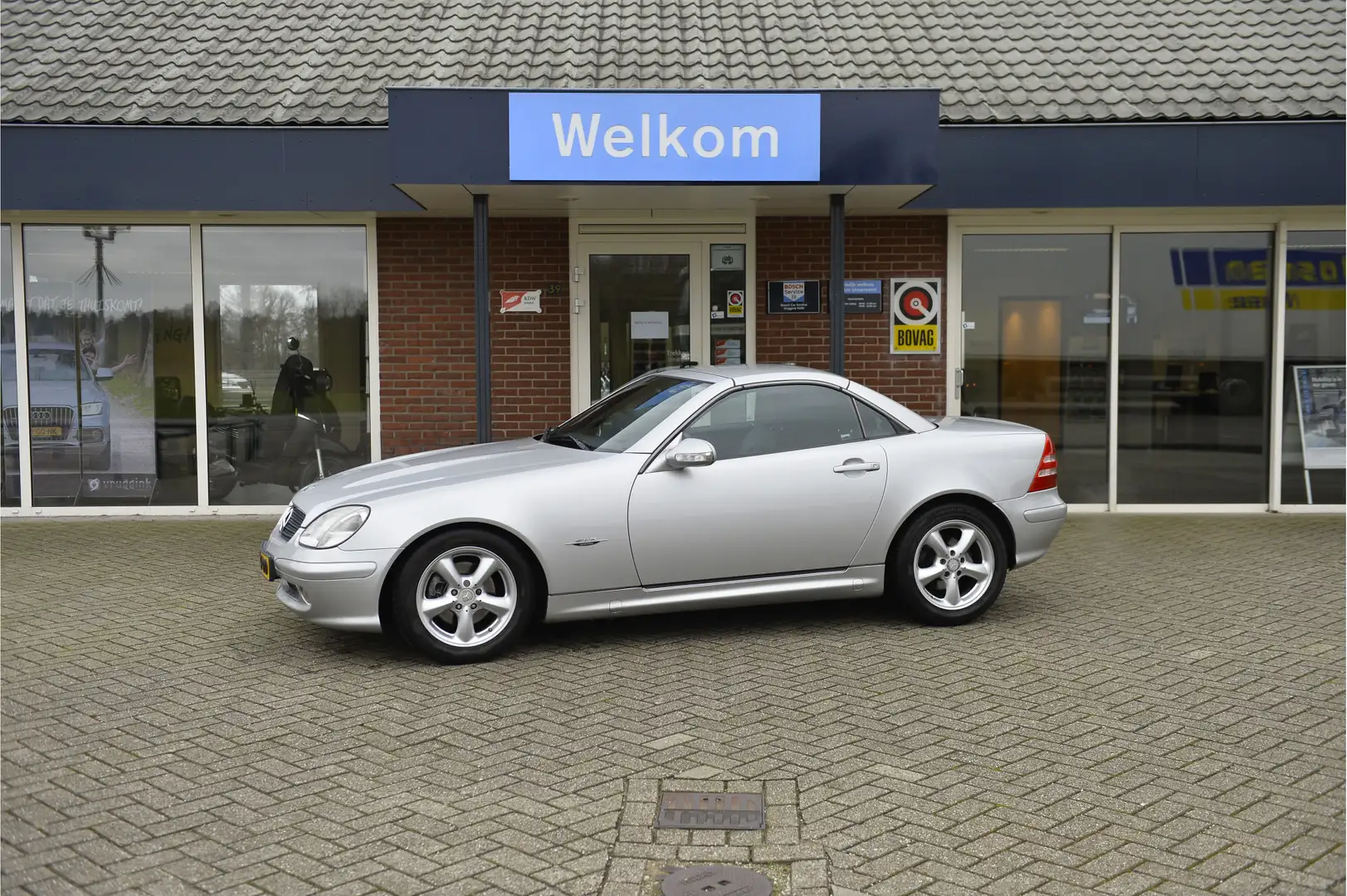 Mercedes-Benz SLK 200 K. Special Edition (Uniek) nl auto Grijs - 2