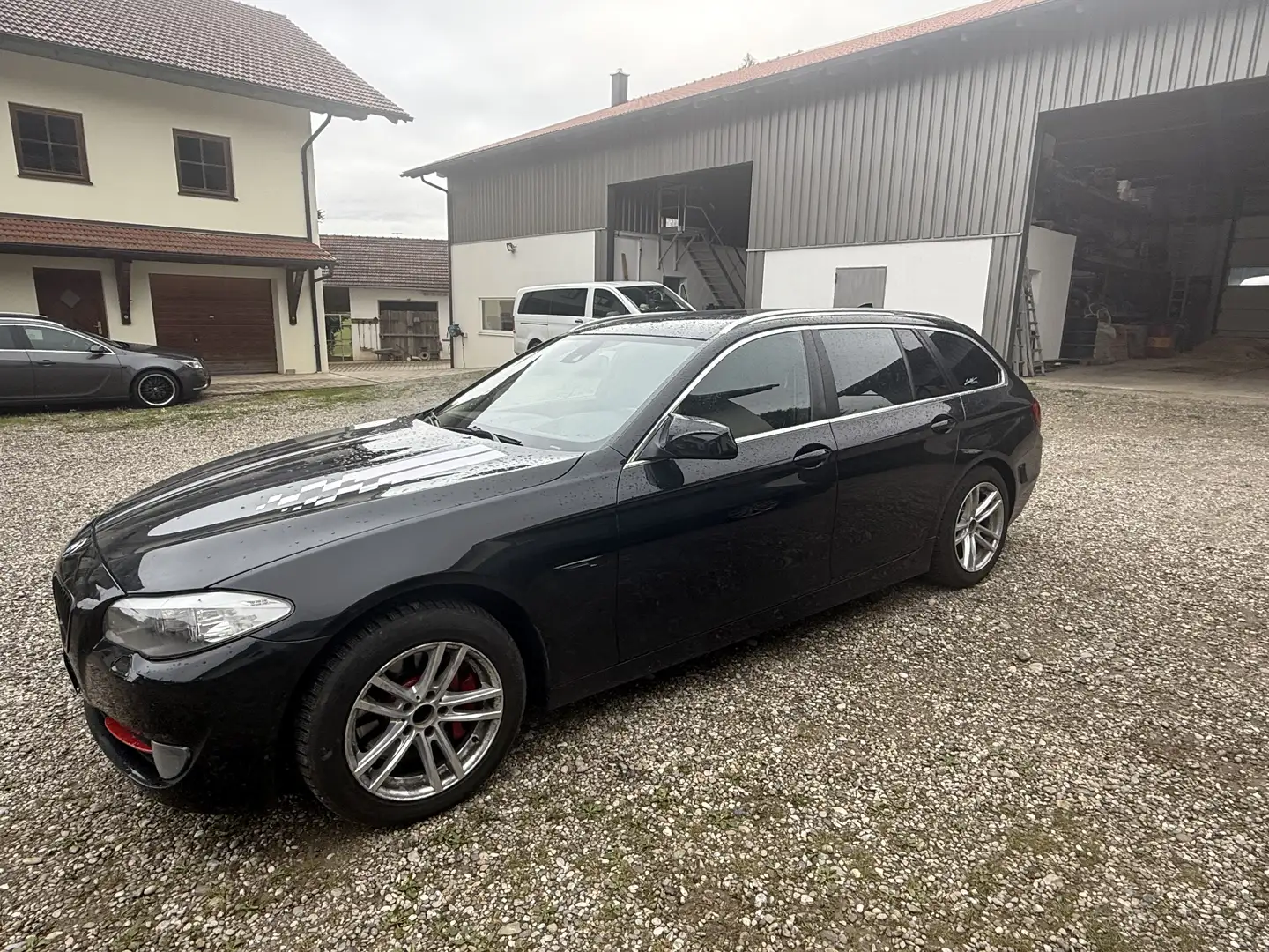 BMW 525 525d Touring Sport-Aut. ATM 90.000km Schwarz - 2