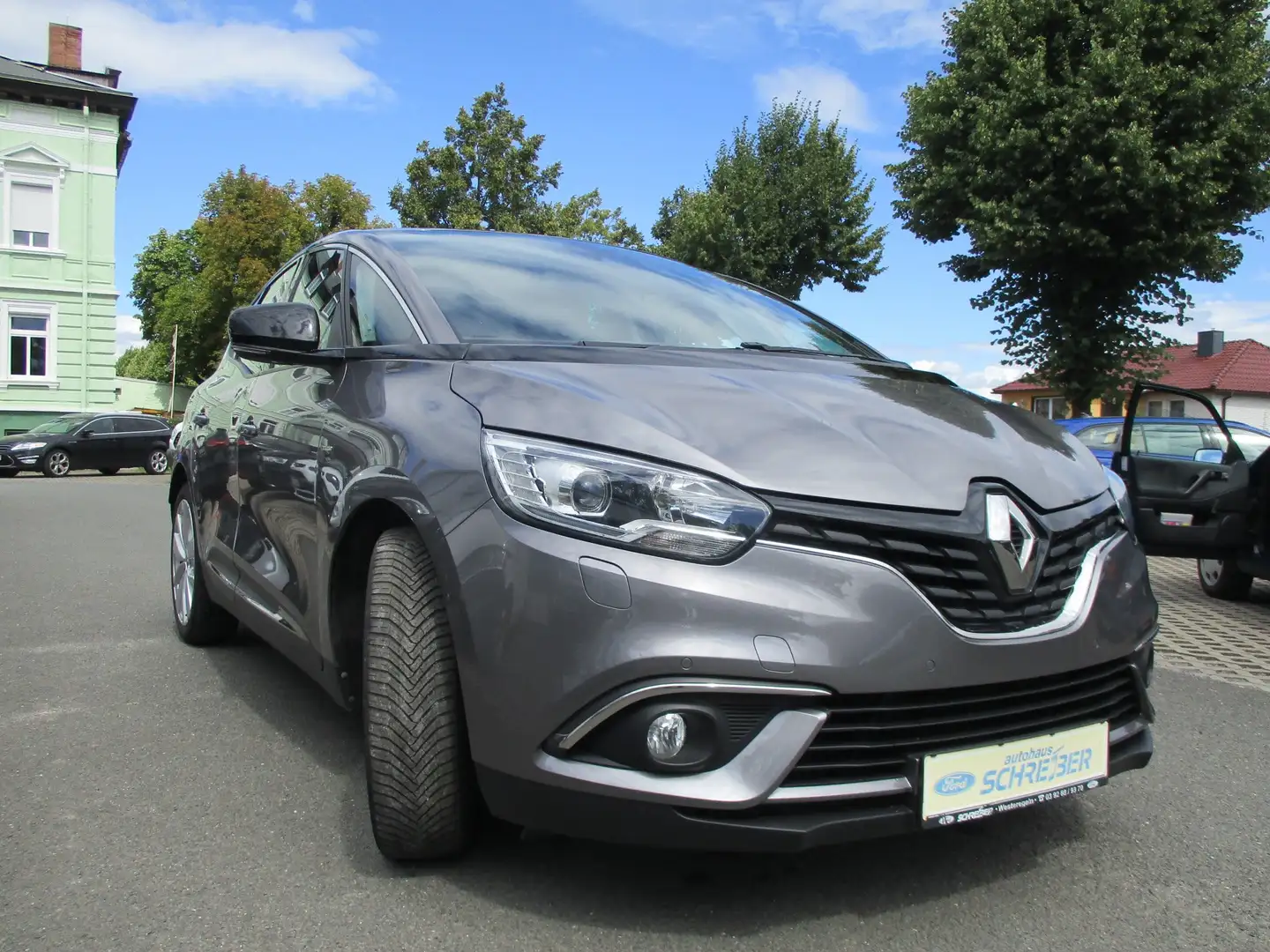 Renault Scenic Renault Scenic TCe 160 GPF EDC Automatik, Limited Grau - 2