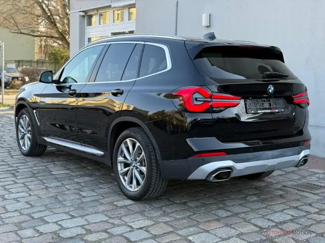 BMW X3 view 7