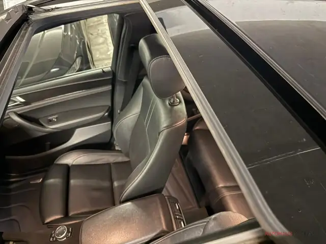 BMW X3 view 10