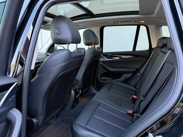 BMW X3 view 13