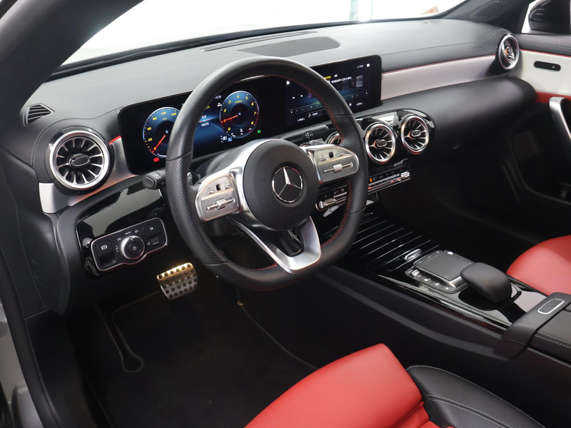 Mercedes-Benz CLA 180 AMG Line | Night | Panoramadak | Lederen bekleding — photo 7