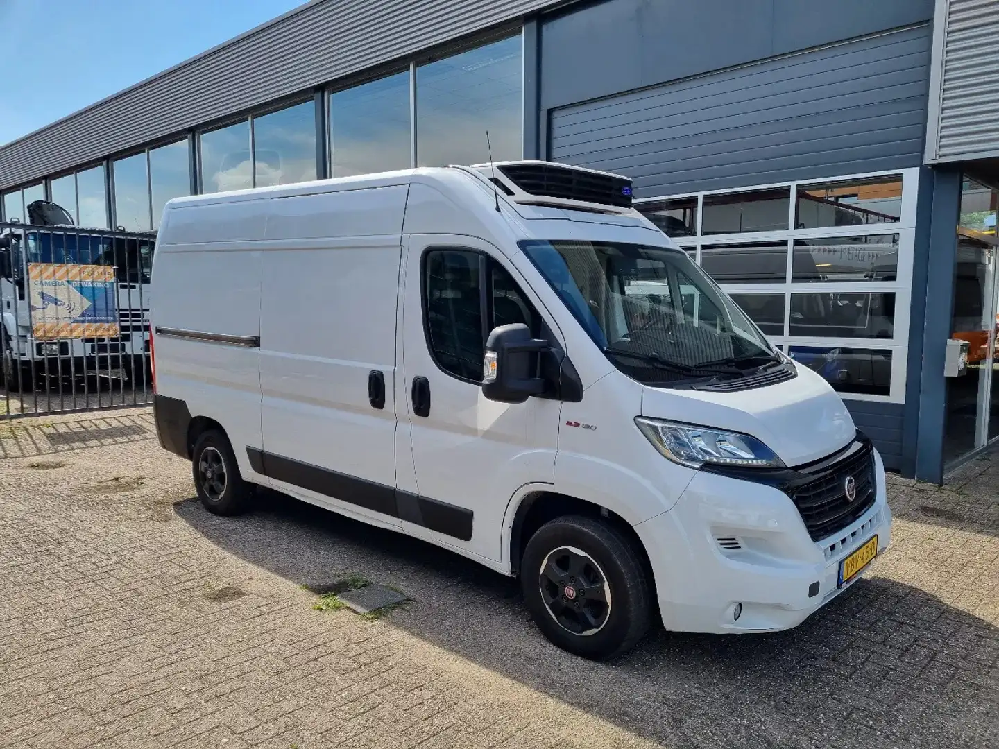 Fiat Ducato 2.3D L2H2 Koelwagen/ Carrier Xarios 300/ Standby 2 Wit - 1
