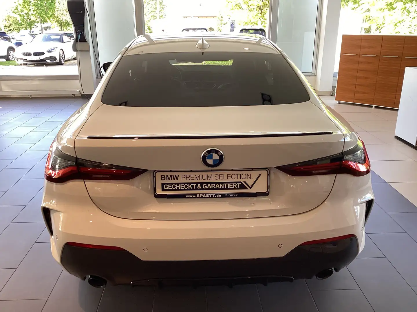 BMW 420 i Coupé M Sport HiFi DAB WLAN Tempomat Shz Fehér - 2
