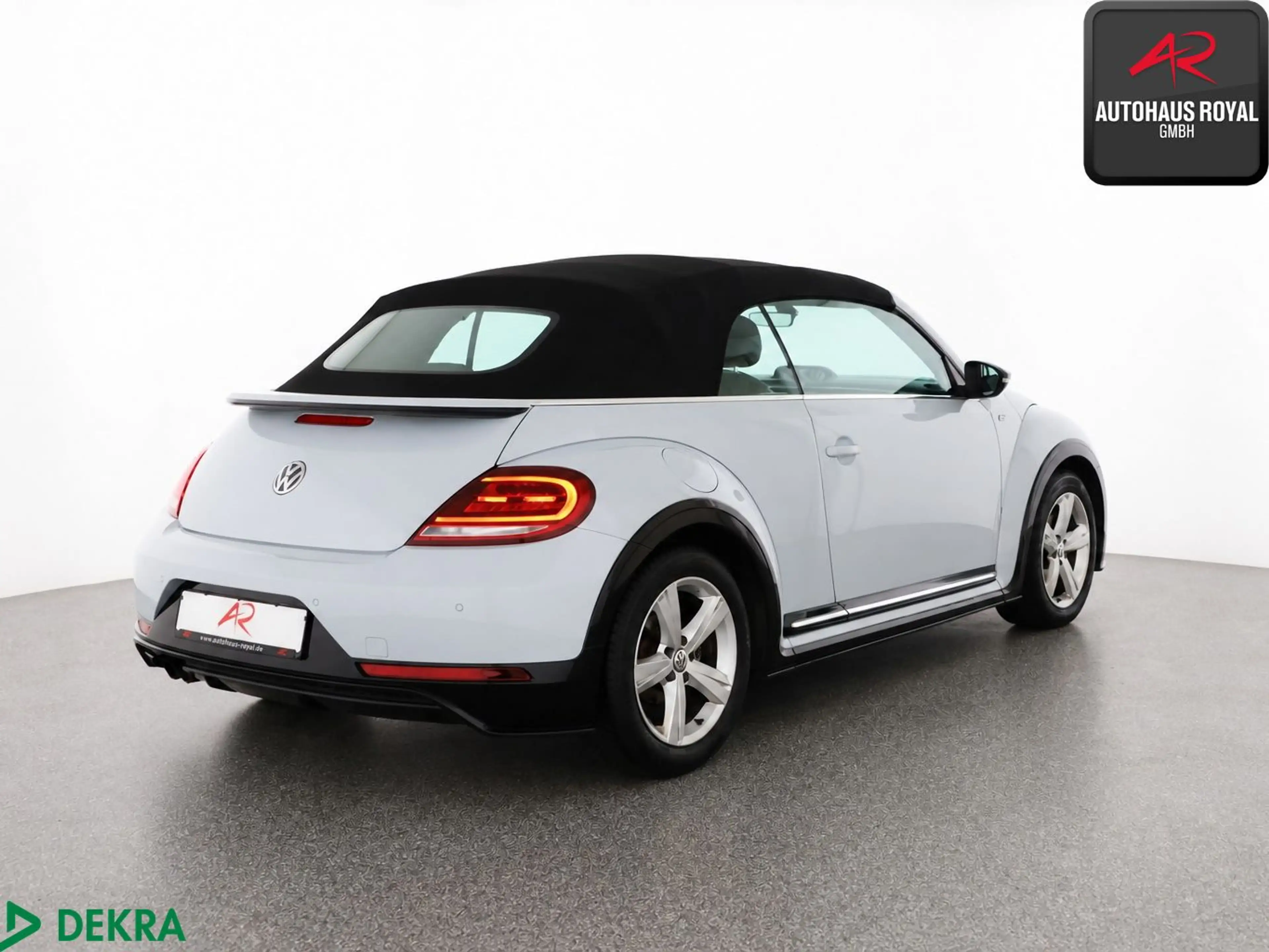 Volkswagen Beetle Cabrio 1.4 TSI FENDER,CARPLAY,KAMERA,2.HD — photo 10