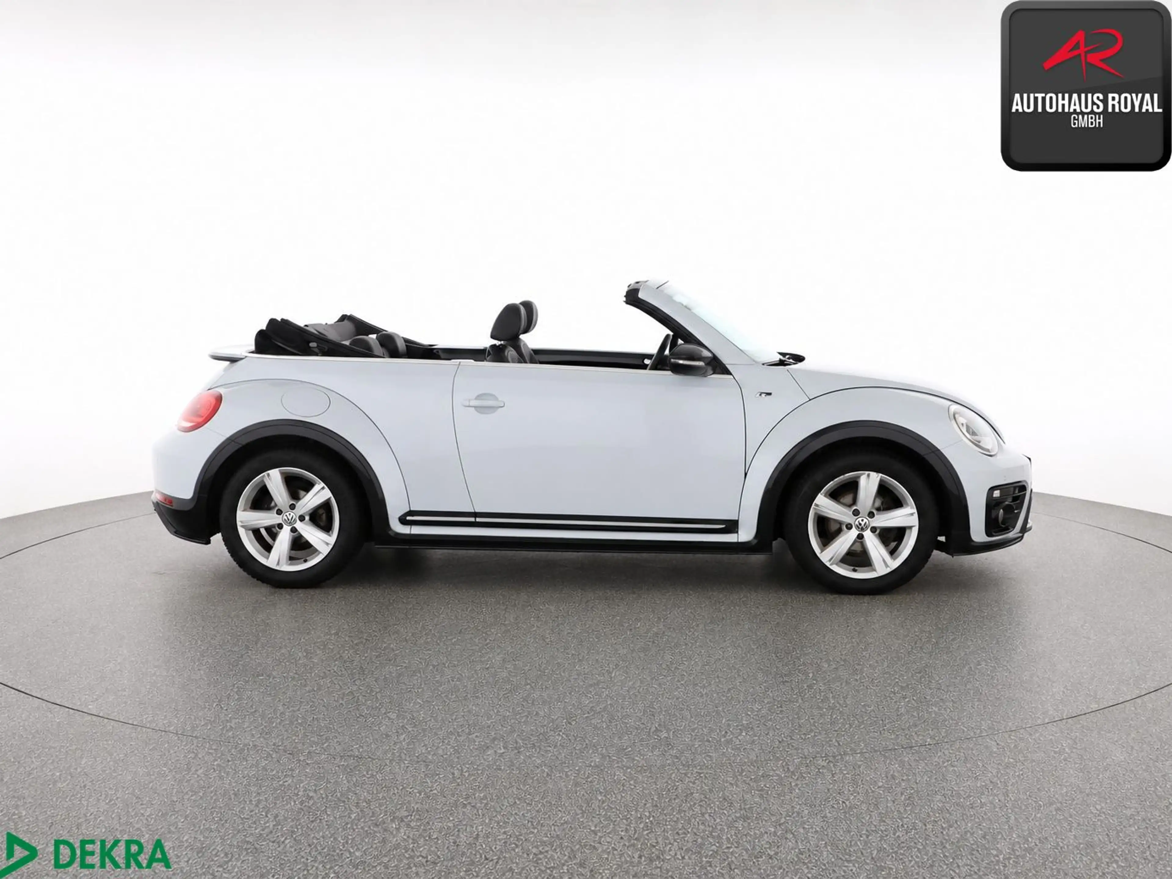 Volkswagen Beetle Cabrio 1.4 TSI FENDER,CARPLAY,KAMERA,2.HD — photo 6