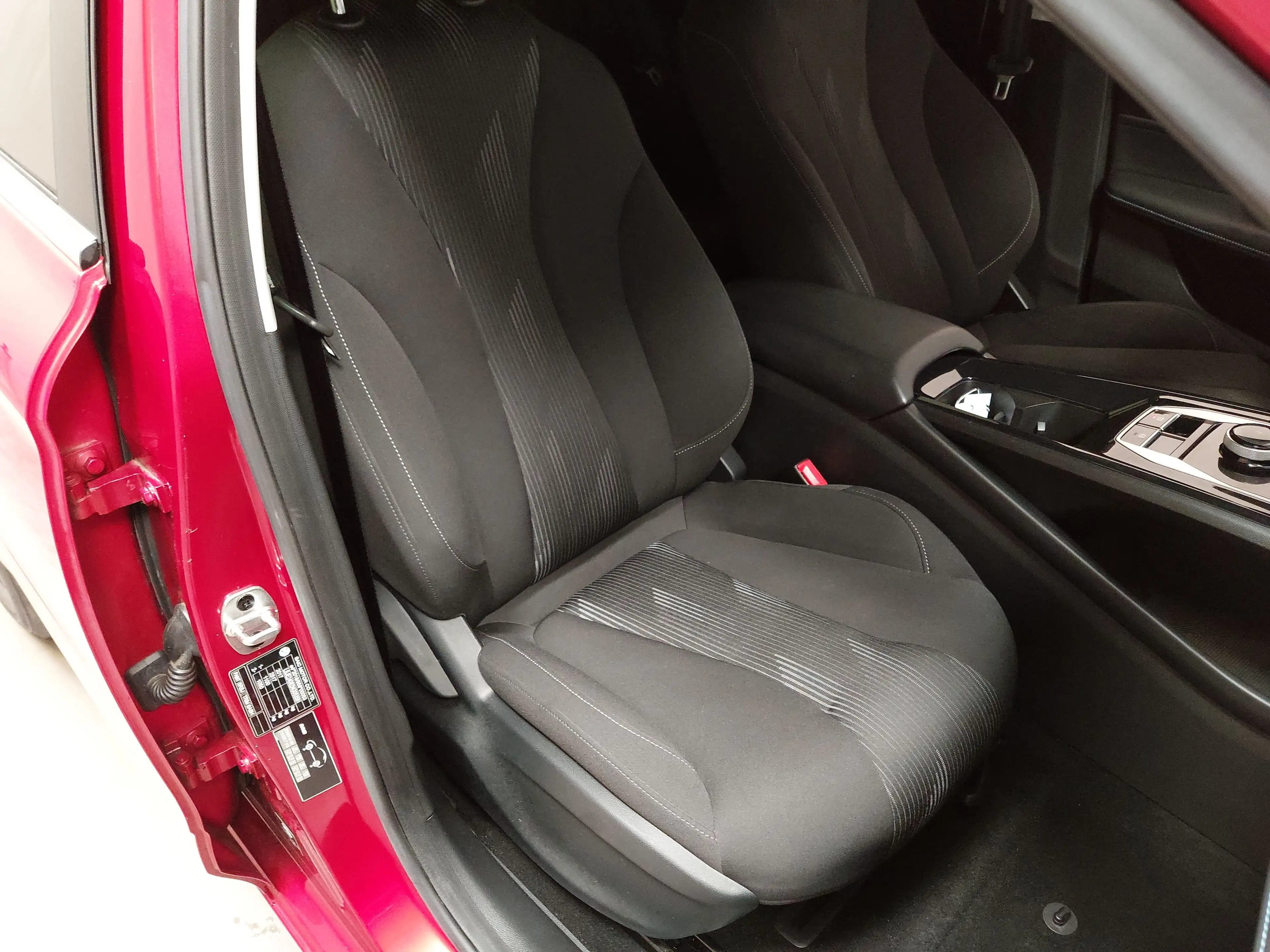 MG MG5 NAVI KLIMA RADIO TEMPO MFL SHZ VC PDC DAB KAMERA LED AHK RFK — photo 10