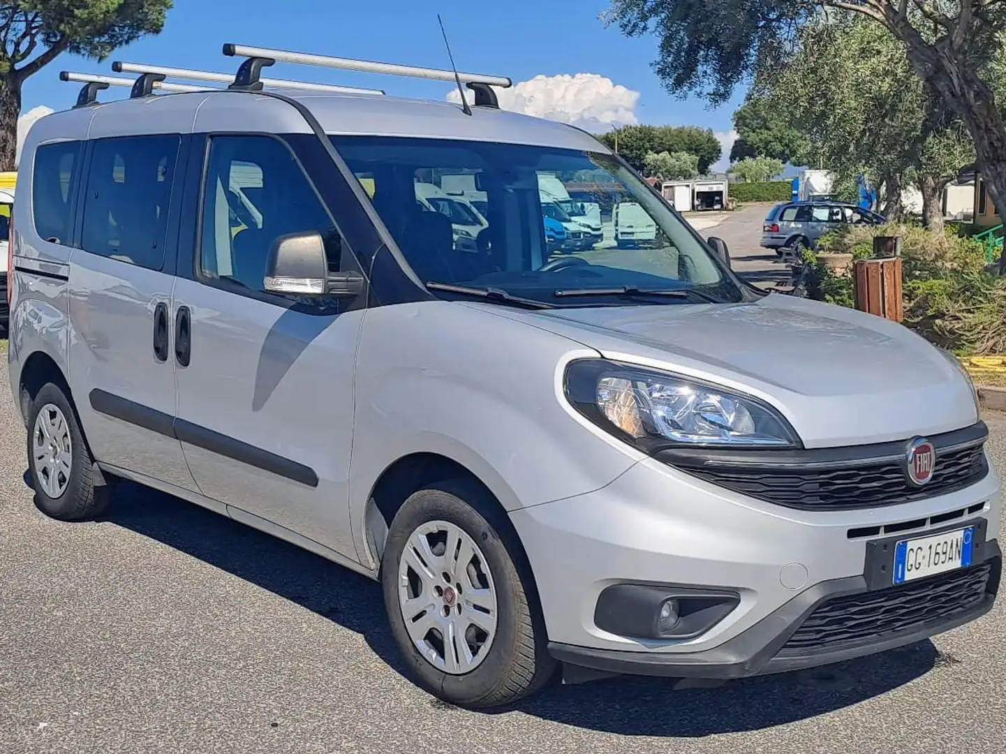 Fiat E-Doblo 1.6 Mjet 105cv E6D N1 Combi 5-door Сірий - 1
