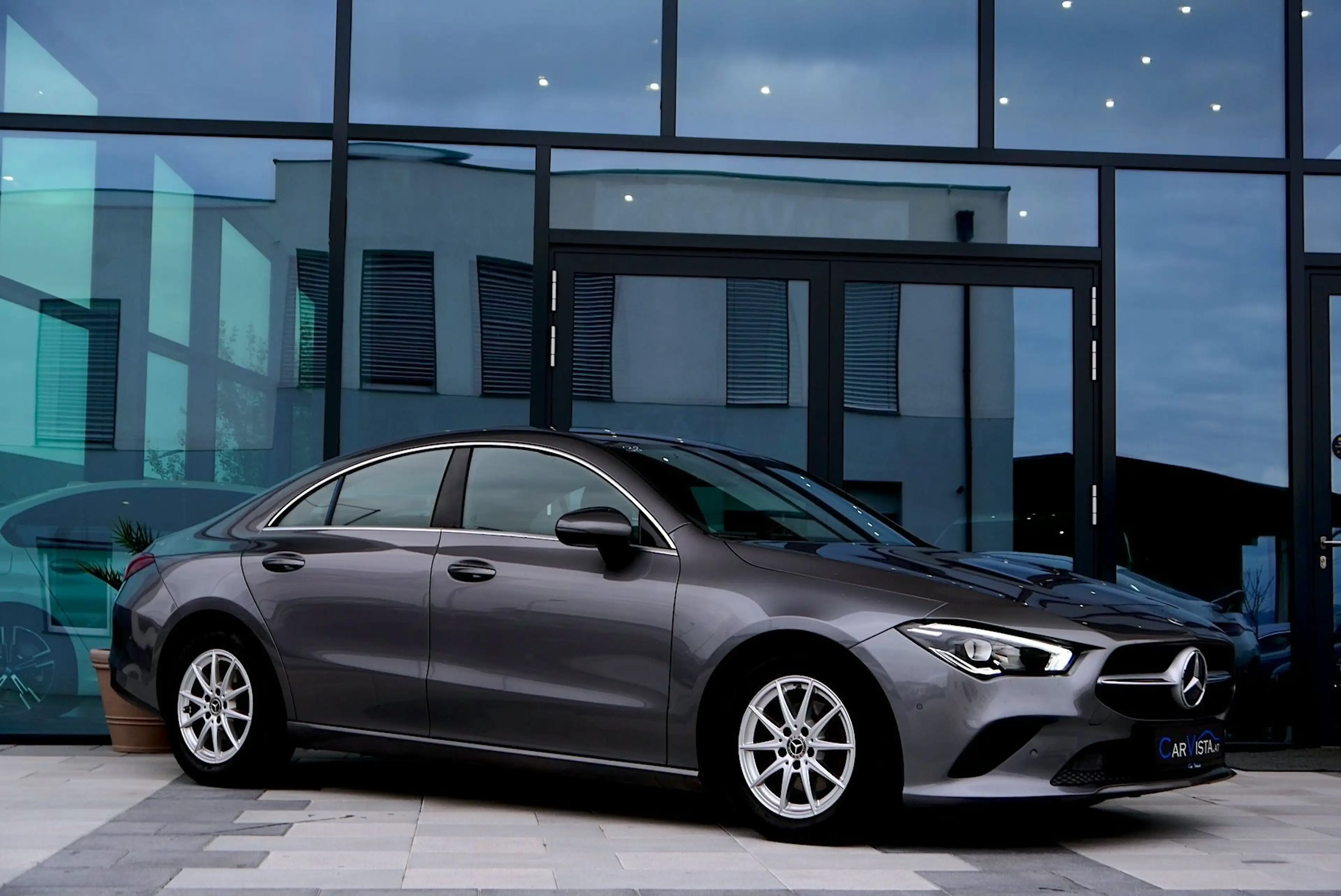 Mercedes-Benz CLA 180 d Aut. *Kamera - Sitzheizung* — photo 3