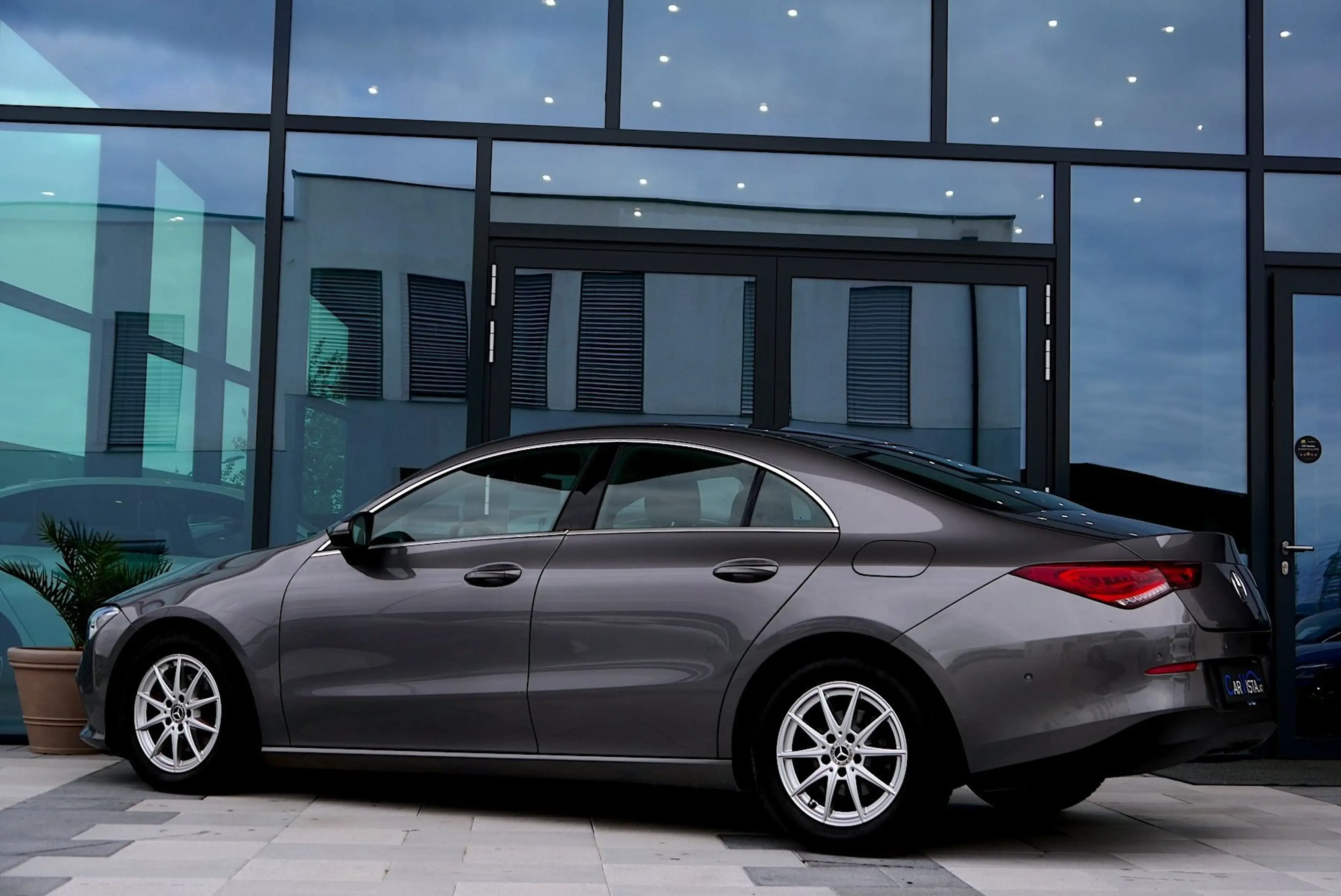 Mercedes-Benz CLA 180 d Aut. *Kamera - Sitzheizung* — photo 7