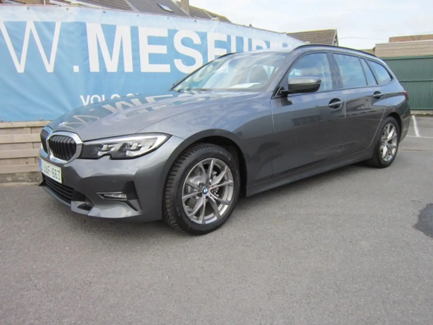 BMW 318 iA PROF NAVI + SPORTZETELS LEDER + DAB + CARPLAY Gris - 1