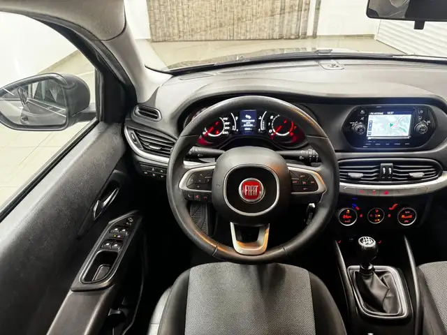 Fiat Tipo view 12