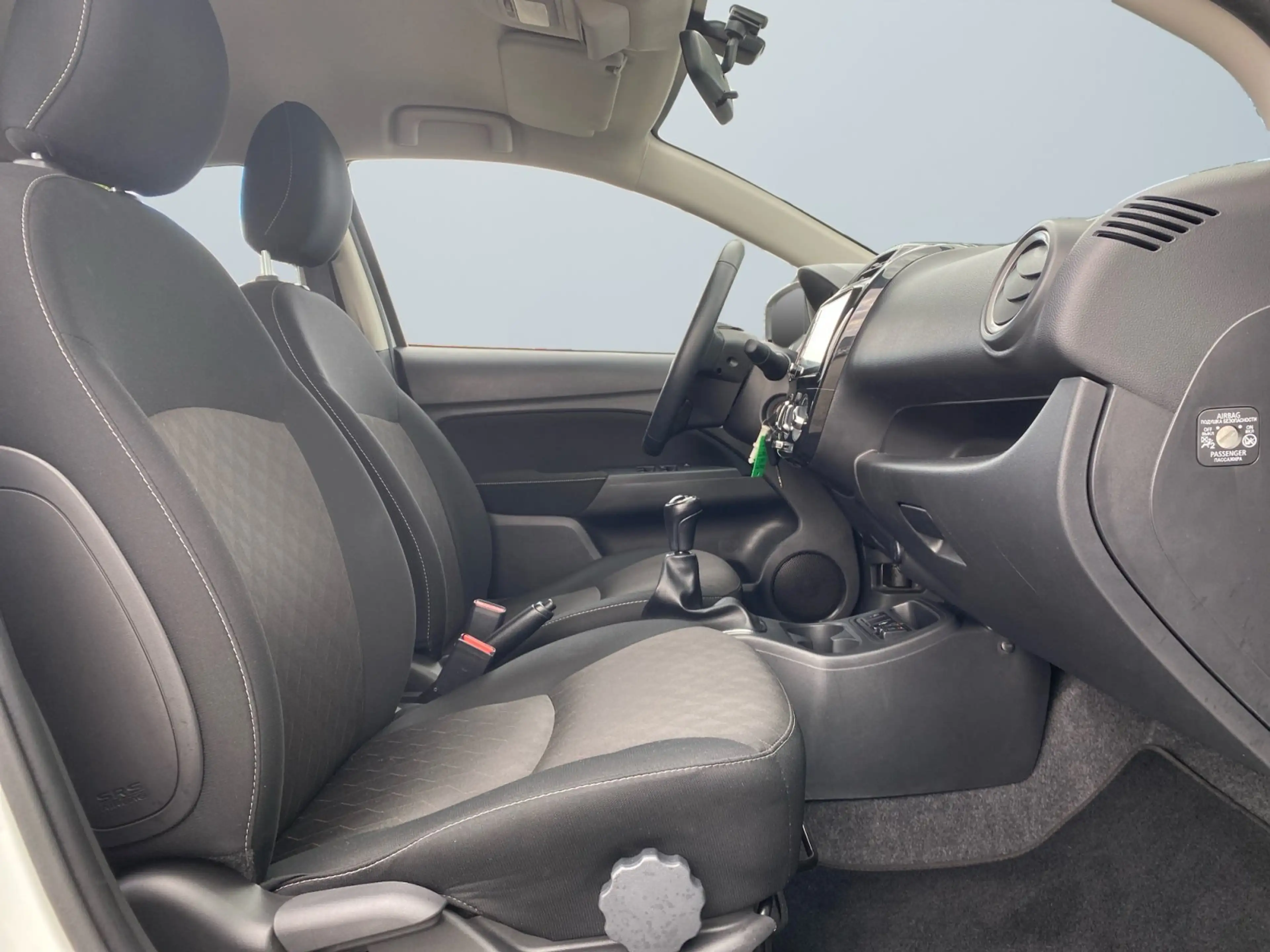 Mitsubishi Space Star Select+ 1.2 MIVEC Tempomat Sitzhzg. — photo 10