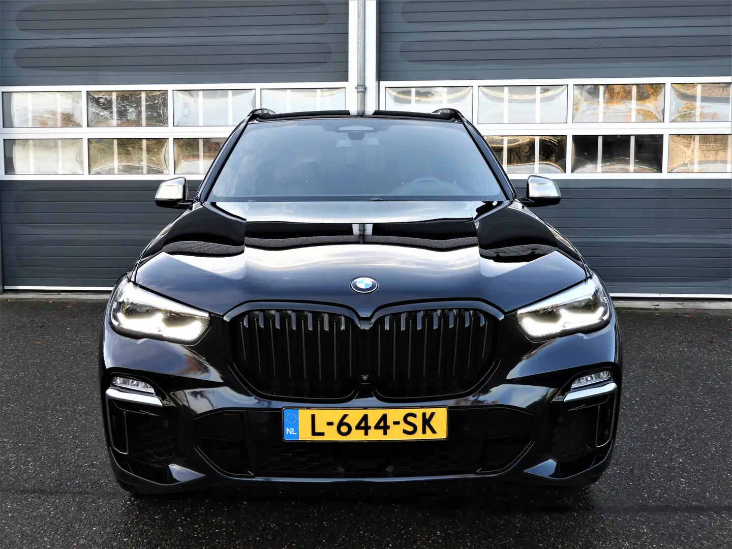 BMW X5 M50d High Executive M-SPORT | HUD | SKYLOUNGE | 22 Zwart - 2