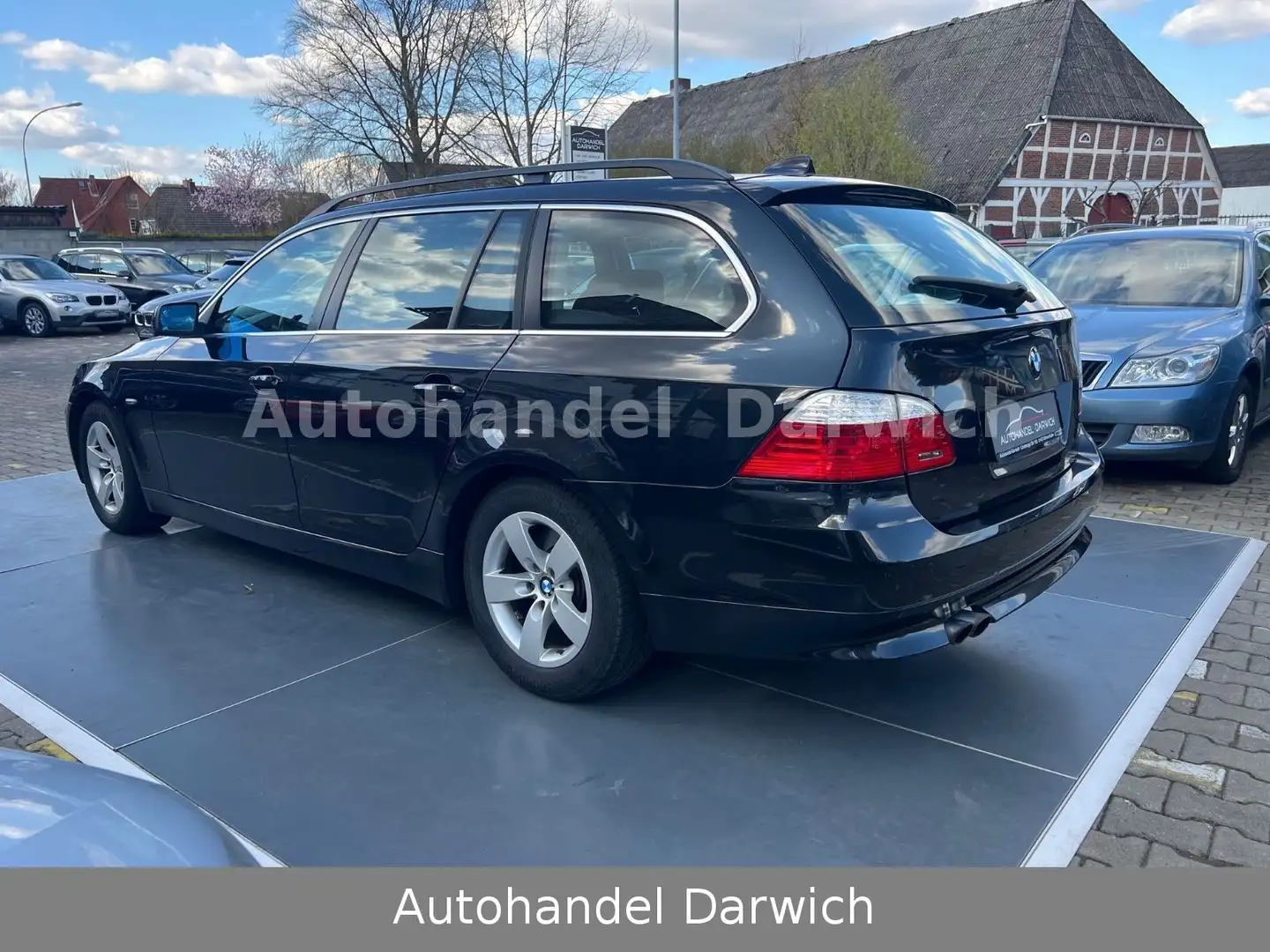 BMW 525 d Touring E61 LCI Xenon/Led Top Schwarz - 2