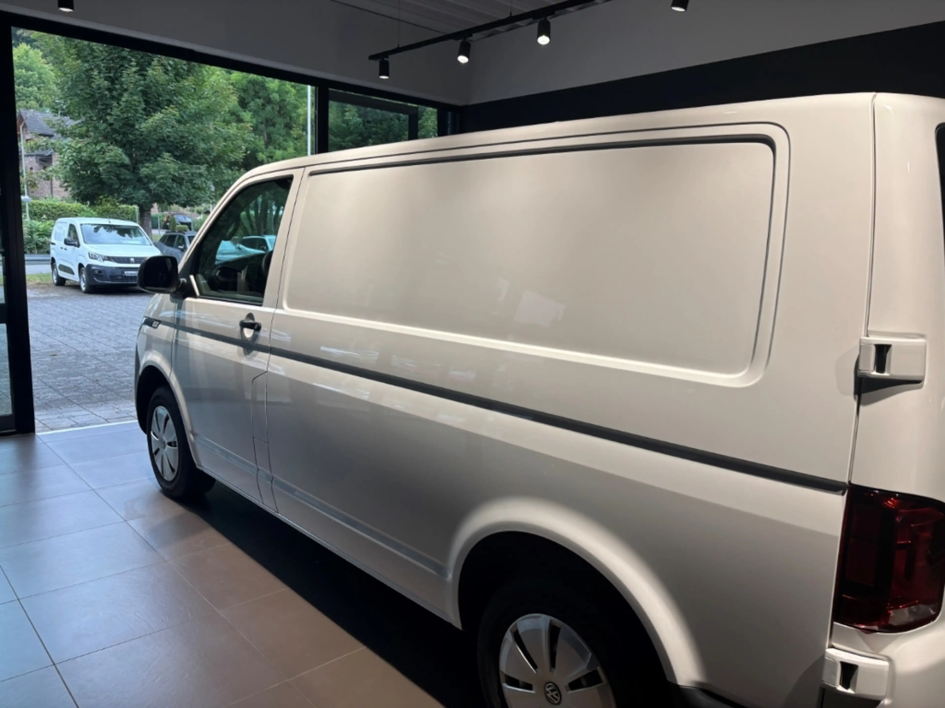 Volkswagen T6.1 Transporter Kasten SITZHEIZUNG KLIMA PDC — photo 12