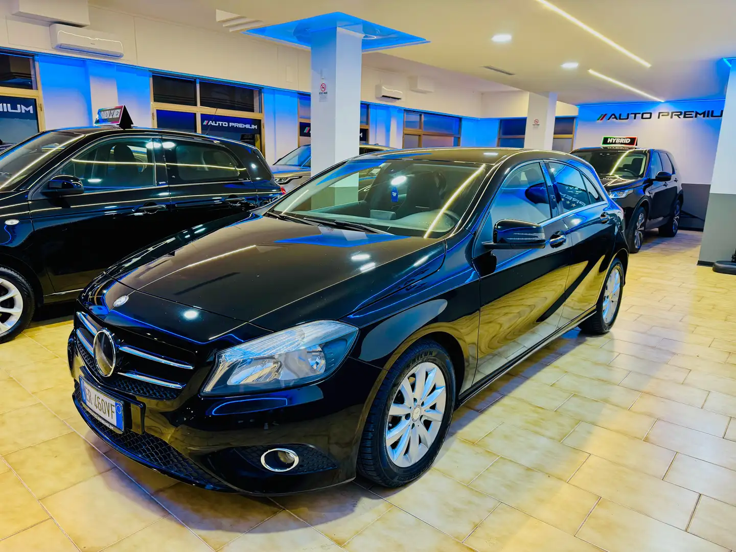 Mercedes-Benz A 180 Mercedes-benz A 180d 109Cv Sport - Navi / Autom. Noir - 1