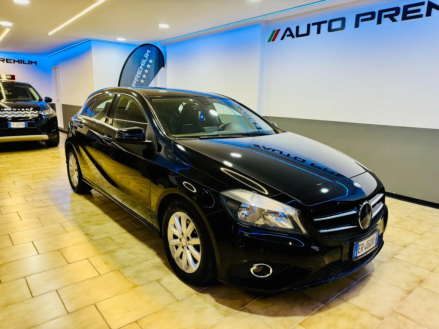 Mercedes-Benz A 180 Mercedes-benz A 180d 109Cv Sport - Navi / Autom. Noir - 2