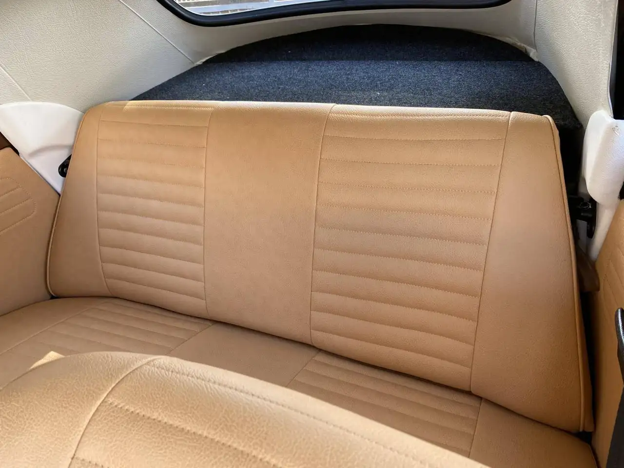 Volkswagen Maggiolino Cabrio, foto 6