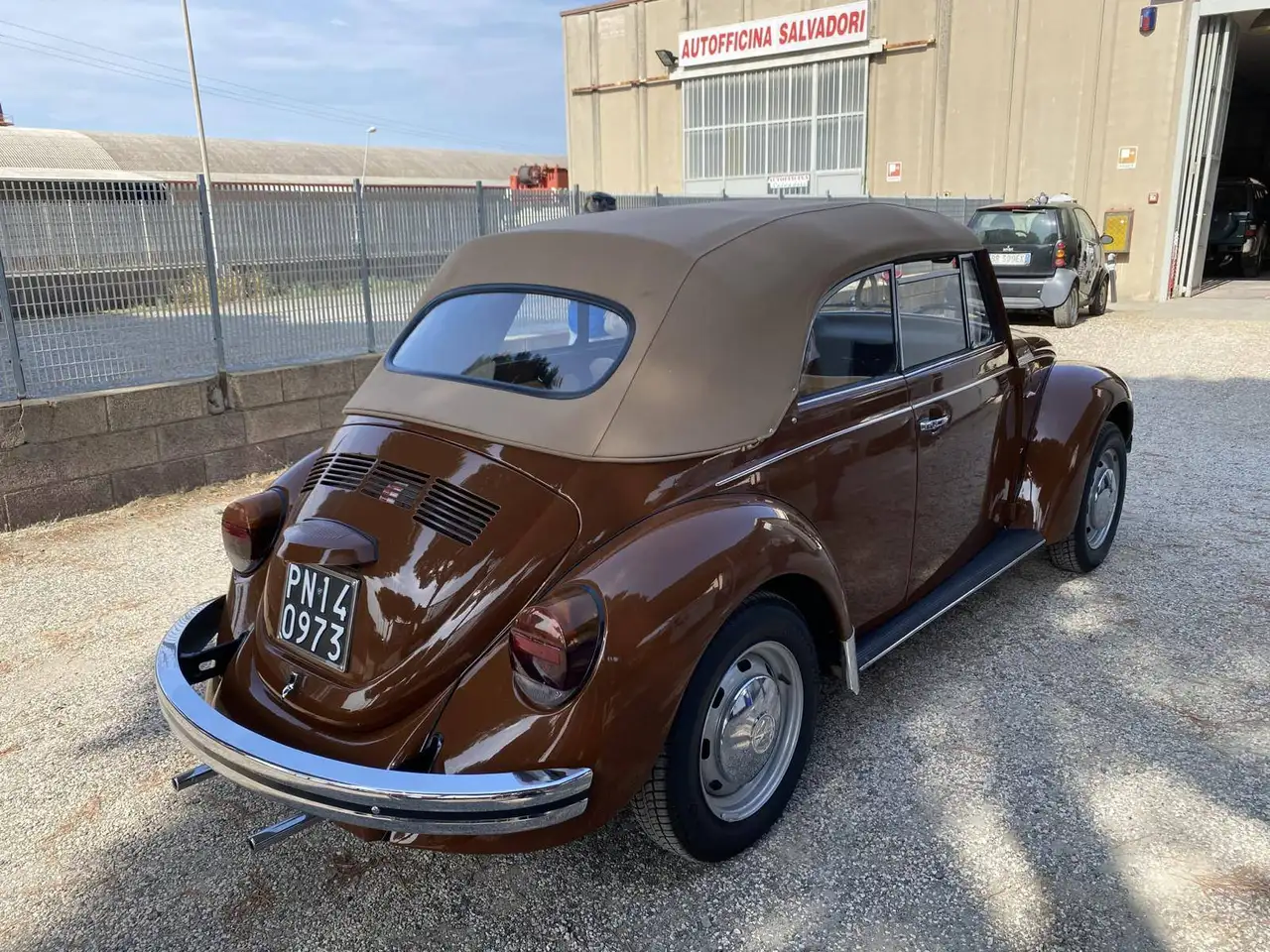 Volkswagen Maggiolino Cabrio, foto 1