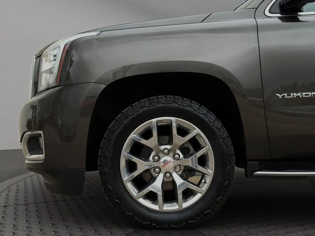 GMC Yukon снимка GMC Yukon