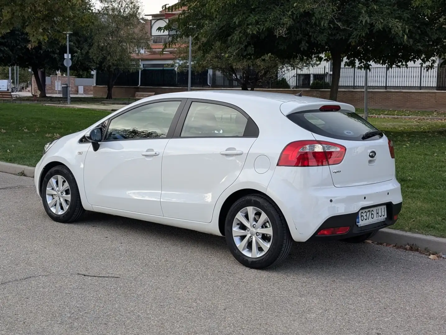 Kia Rio 1.2 Drive Blanco - 2