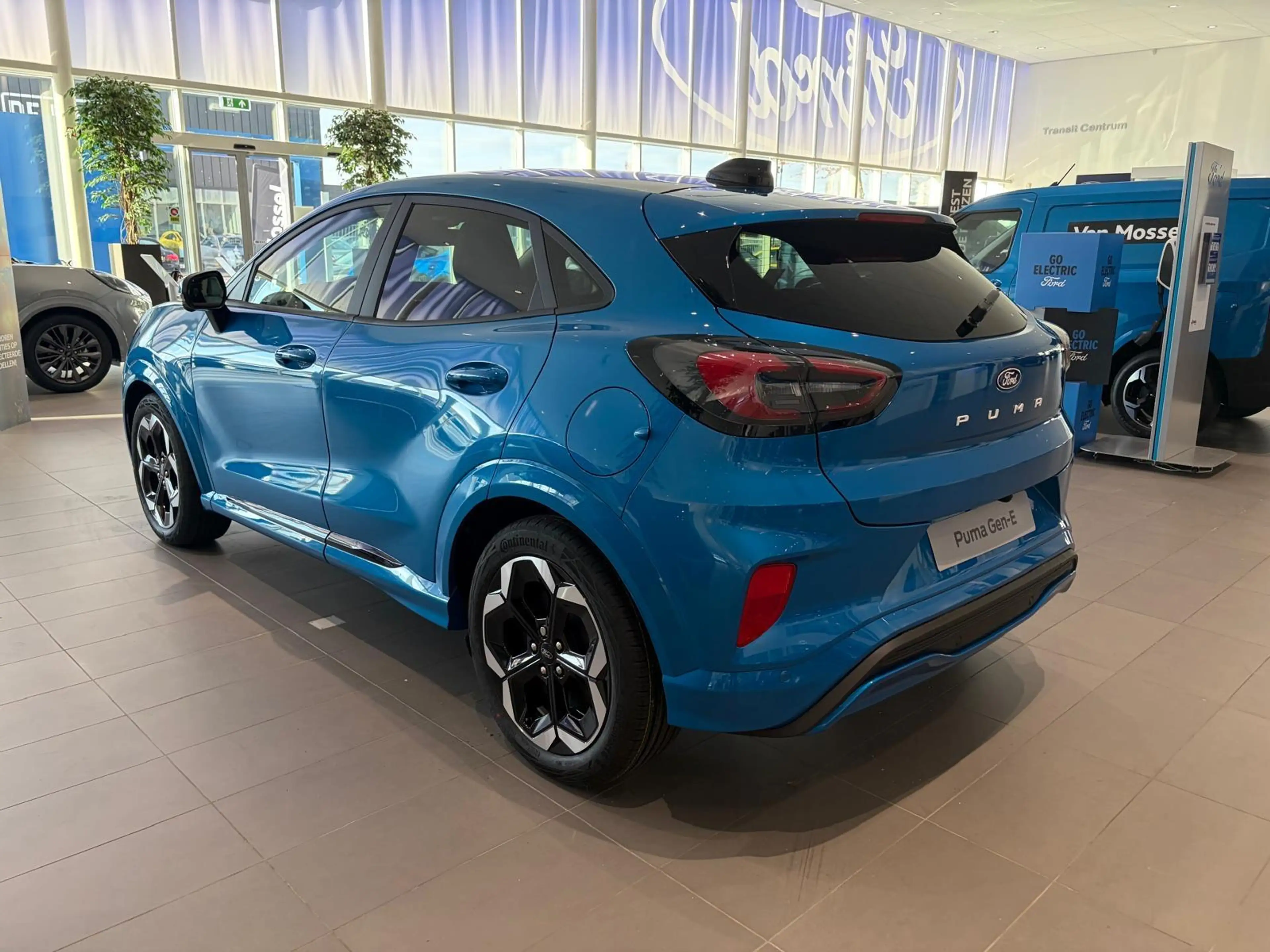 Ford Puma Gen-E Premium 44 kWh | VOORRAADMODEL | SNEL RIJDEN MOGEL — photo 4