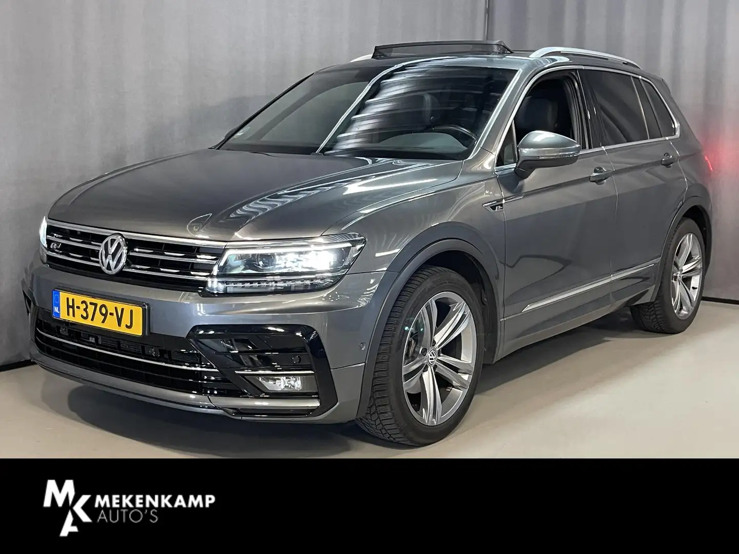 Volkswagen Tiguan 1.5 TSI ACT Highline Business R 19"/Panoramadak/Le Gris - 1