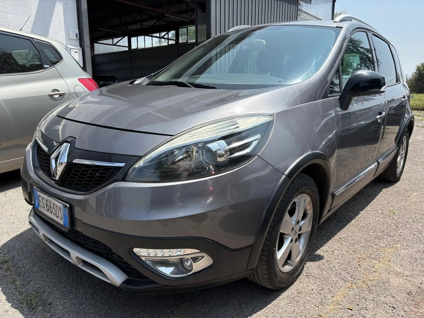 Renault Scenic Scenic X-Mod Cross 1.5 dci Energy s Grigio - 1