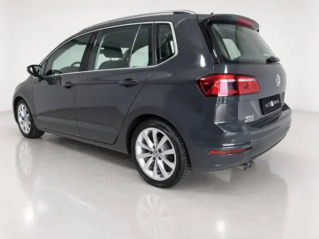 Volkswagen Golf Sportsvan view 4