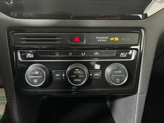 Volkswagen Golf Sportsvan view 19