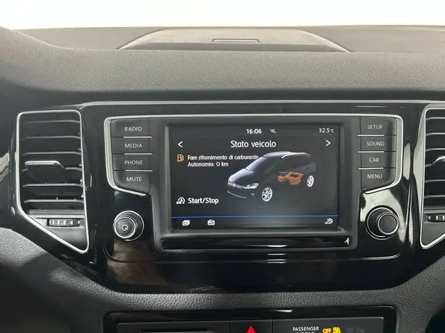 Volkswagen Golf Sportsvan view 21