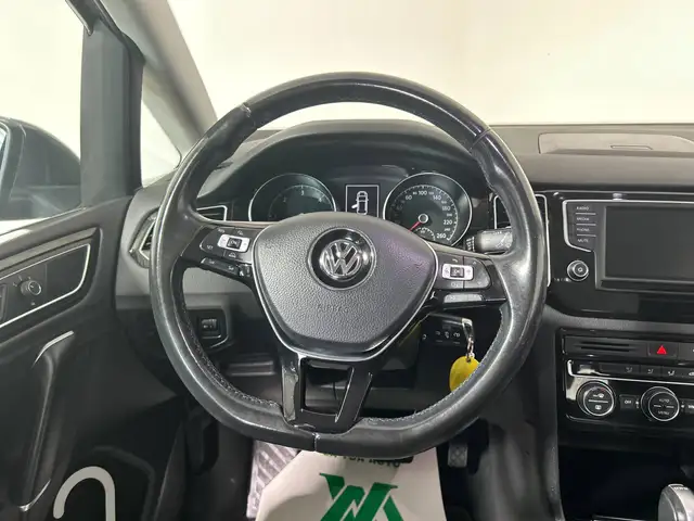 Volkswagen Golf Sportsvan view 11